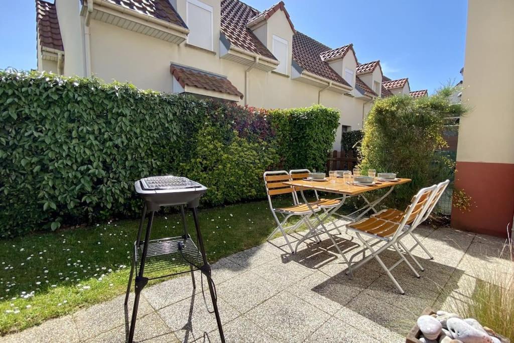 Maison 4 Personnes Avec Jardin Et Parking Ле-Кротуа Экстерьер фото